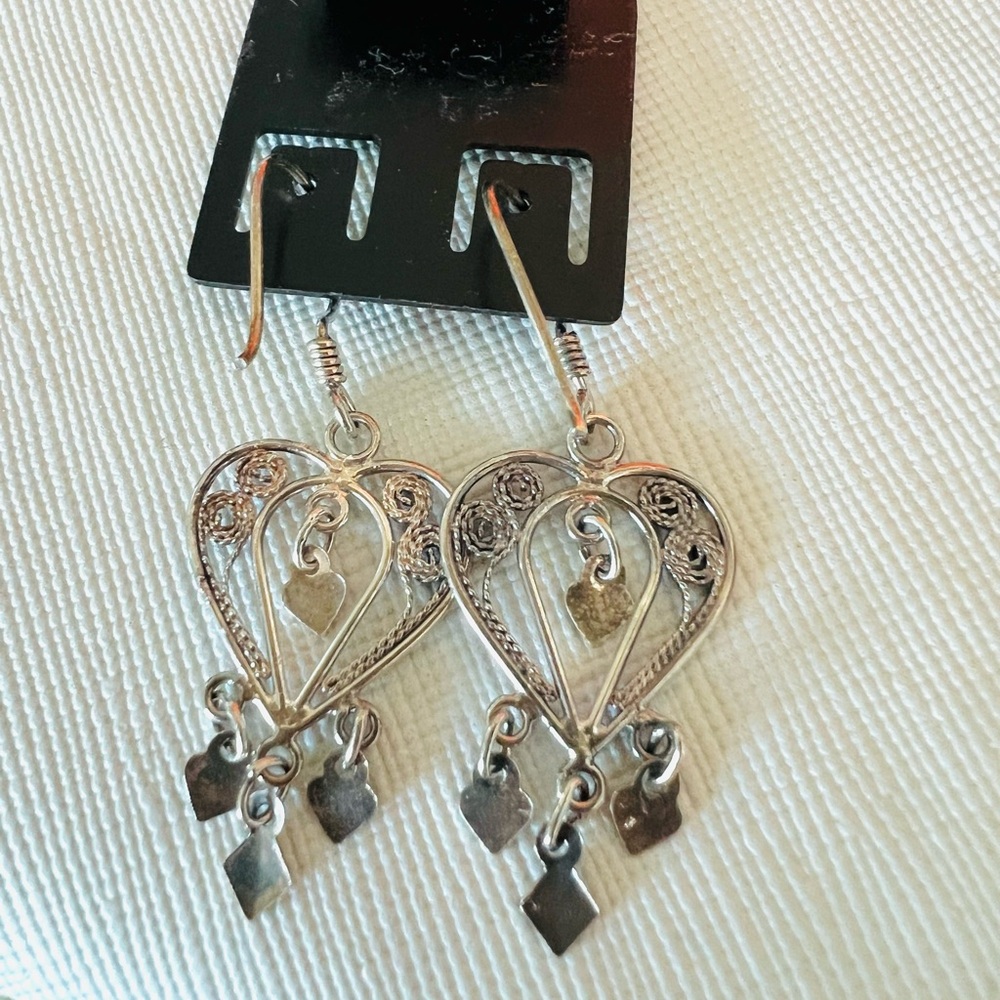 2 Items for 20! Silver Heart Dangle Earrings purchased in Thailand 🇹🇭